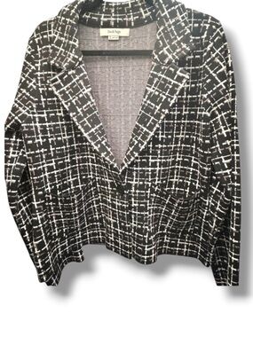 Eva & Paige Women’s Cachet Black & White Patterned Fashion Blazer Sweater
